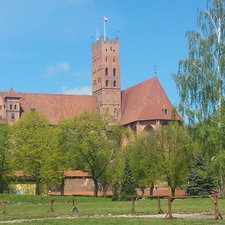 Noclegi Stare Miasto Malbork Buitenkant foto