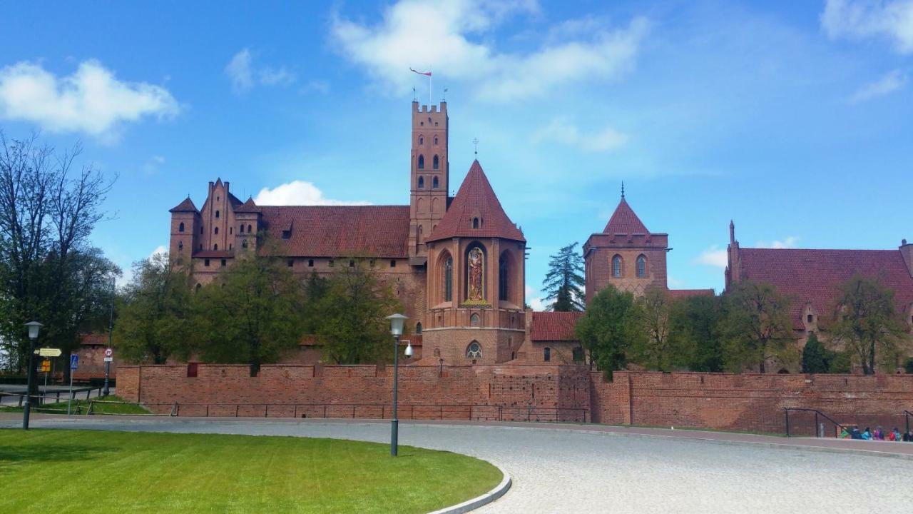 Noclegi Stare Miasto Malbork Buitenkant foto